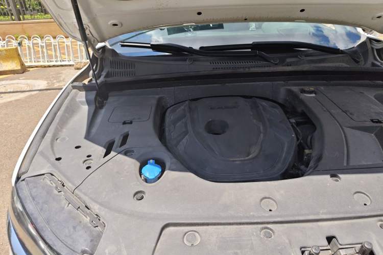 Used Geely Auto Monjaro S 2021 2.0TD Automatic All-Wheel-Drive Phantom Edition Engine Bay Right