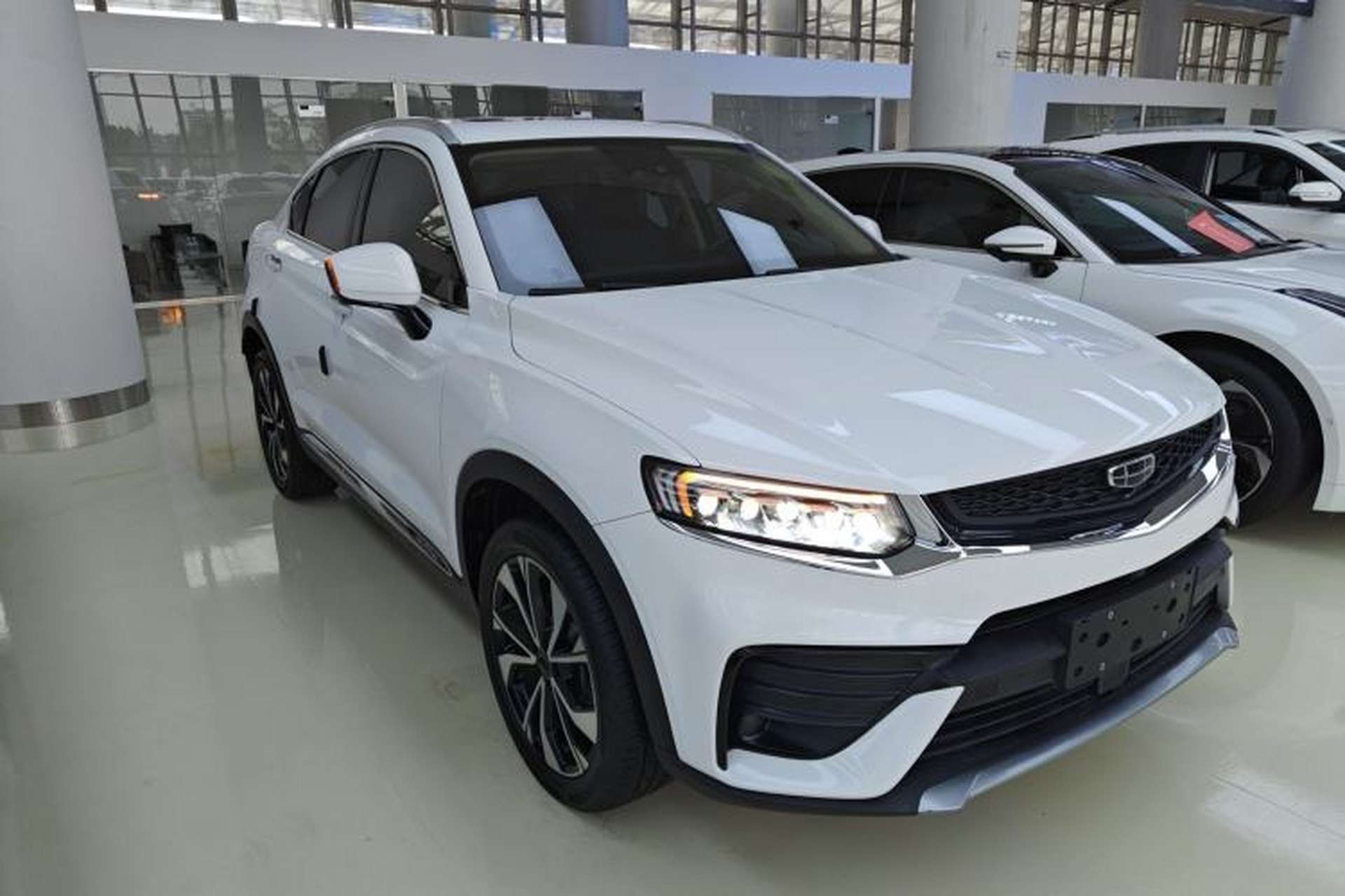 Used Geely Auto Monjaro S 2021 2.0TD DCT Two-Wheel Drive Lightning Edition Front Right 45 Deg
