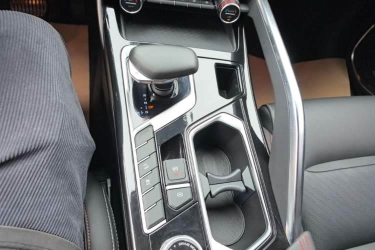 Used Geely Auto Monjaro S 2021 2.0TD DCT Two-Wheel Drive Lightning Edition Gear Lever