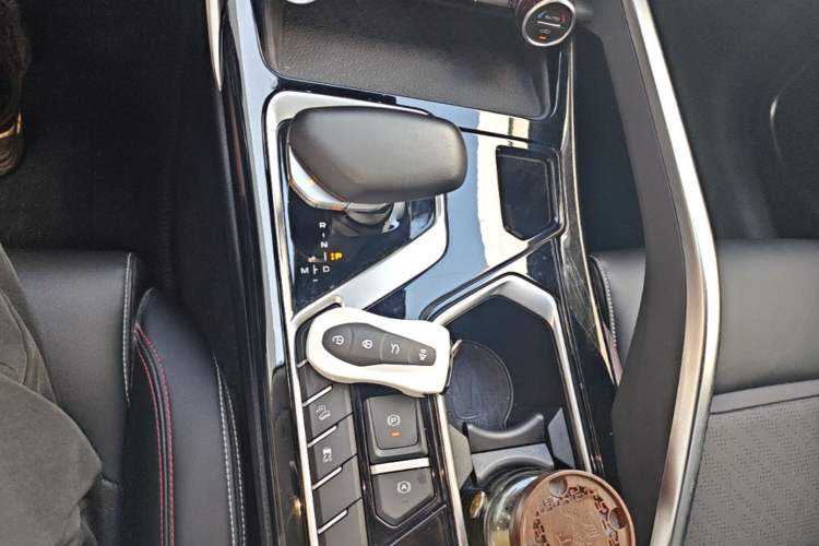 Used Geely Auto Monjaro S 2021 2.0TD DCT Two-Wheel Drive Lightning Edition Gear Lever