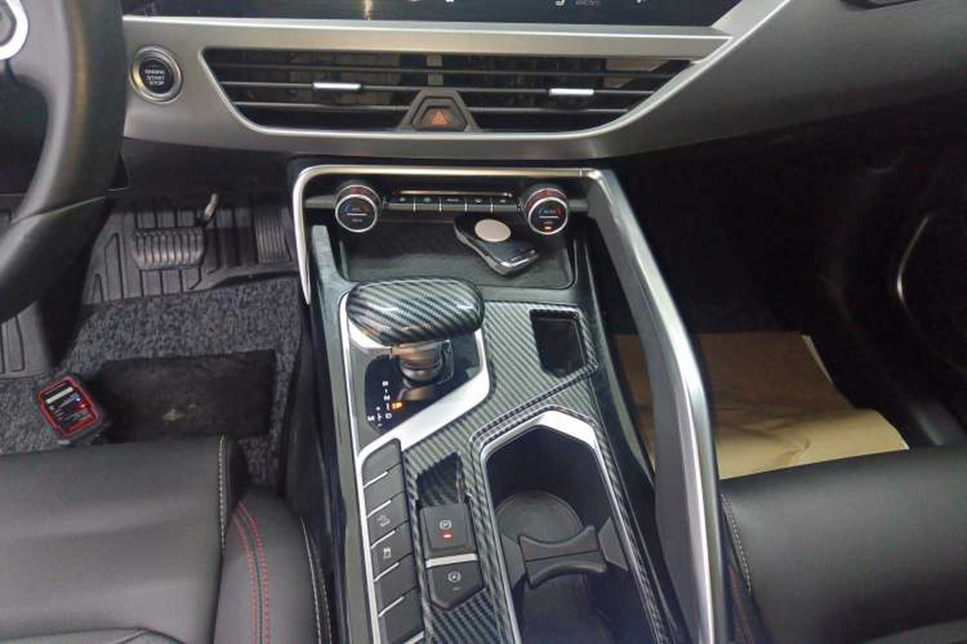 Used Geely Auto Monjaro S 2021 2.0TD DCT Two-Wheel Drive Lightning Edition Gear Lever