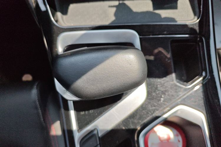 Used Geely Auto Monjaro S 2021 2.0TD DCT Two-Wheel Drive Lightning Edition Gear Lever