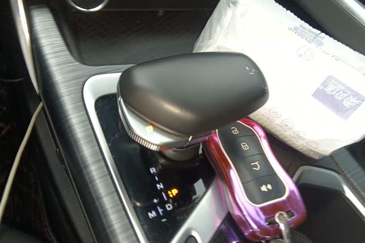 Used Geely Auto Monjaro S 2021 2.0TD Automatic Two-Wheel Drive Lightning Edition Gear Lever