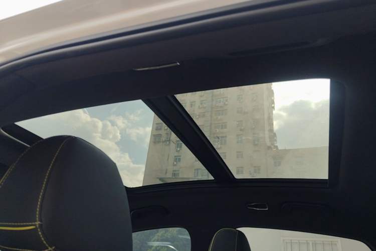 Used Geely Auto Monjaro S 2021 2.0TD Automatic All-Wheel-Drive Phantom Edition Headliner