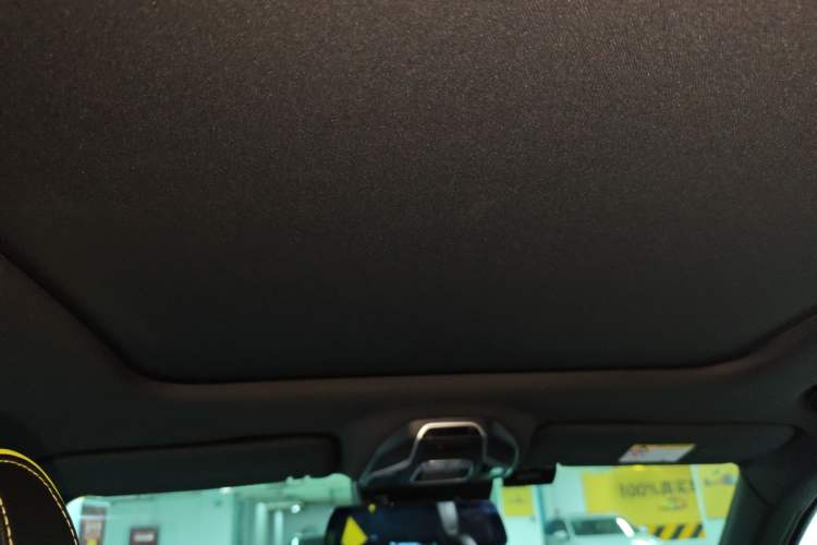 Used Geely Auto Monjaro S 2021 2.0TD Automatic Two-Wheel Drive Lightning Edition Headliner