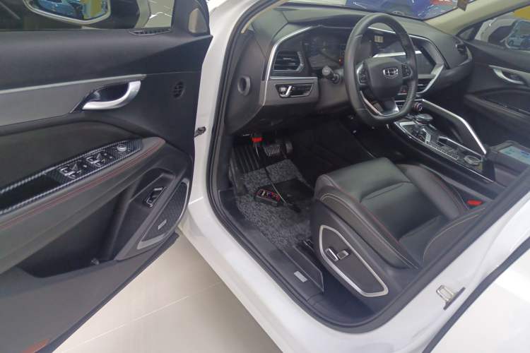 Used Geely Auto Monjaro S 2021 2.0TD DCT Two-Wheel Drive Lightning Edition Interior 3