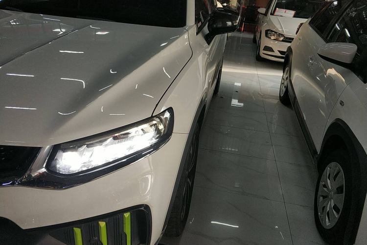 Used Geely Auto Monjaro S 2021 2.0TD Automatic Two-Wheel Drive Lightning Edition Left Front Headlight