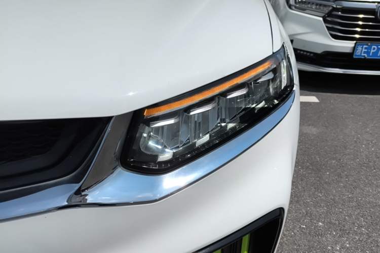 Used Geely Auto Monjaro S 2021 2.0TD Automatic Two-Wheel Drive Lightning Edition Left Front Headlight