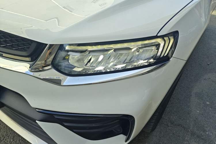 Used Geely Auto Monjaro S 2021 2.0TD DCT Two-Wheel Drive Lightning Edition Left Front Headlight