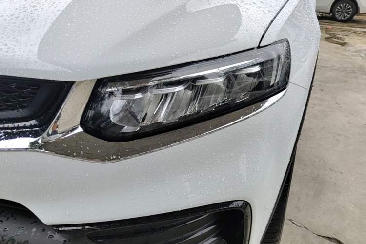 Used Geely Auto Monjaro S 2021 2.0TD DCT Two-Wheel Drive Lightning Edition Left Front Headlight