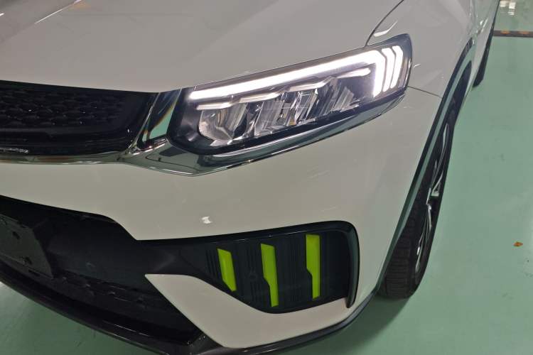 Used Geely Auto Monjaro S 2021 2.0TD Automatic Two-Wheel Drive Lightning Edition Left Front Headlight