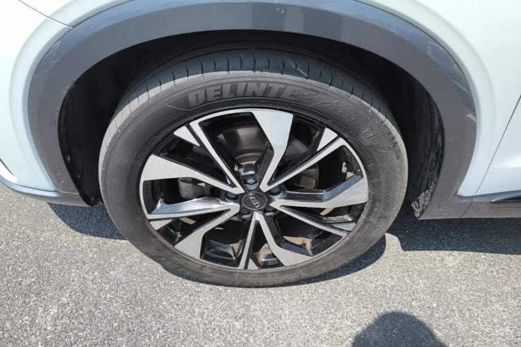 Used Geely Auto Monjaro S 2021 2.0TD Automatic Two-Wheel Drive Lightning Edition Left Front Wheel Hub