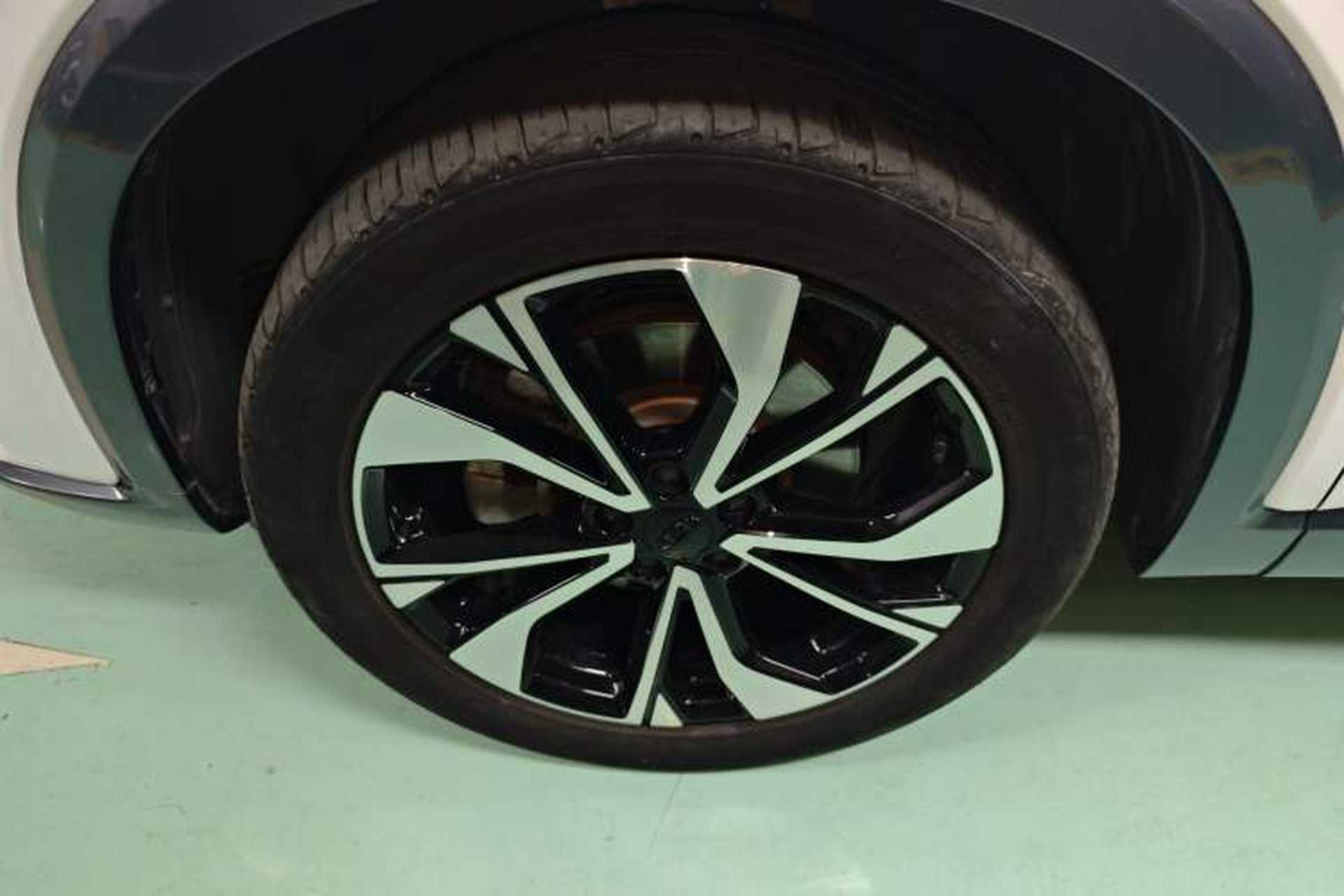 Used Geely Auto Monjaro S 2021 2.0TD Automatic Two-Wheel Drive Lightning Edition Left Front Wheel Hub