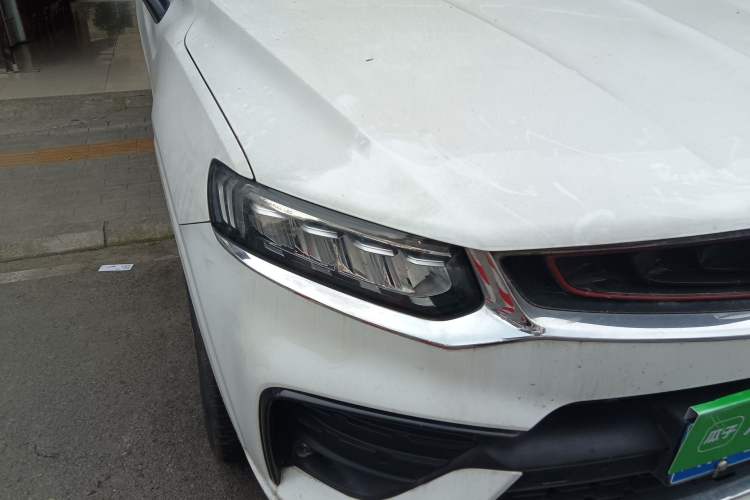 Used Geely Auto Monjaro S 2021 2.0TD Automatic Two-Wheel Drive Lightning Edition Right Front Headlight