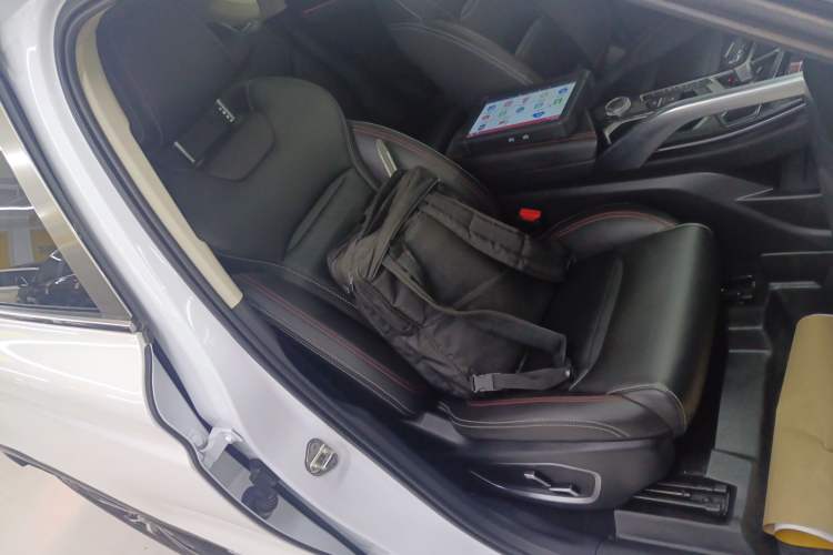 Used Geely Auto Monjaro S 2021 2.0TD DCT Two-Wheel Drive Lightning Edition Right Front Seat