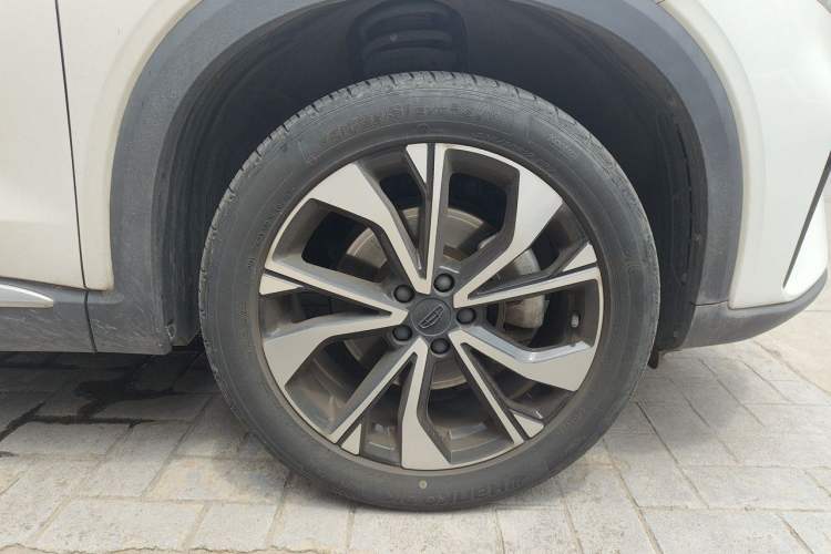 Used Geely Auto Monjaro S 2021 2.0TD DCT Two-Wheel Drive Lightning Edition Right Front Wheel Hub
