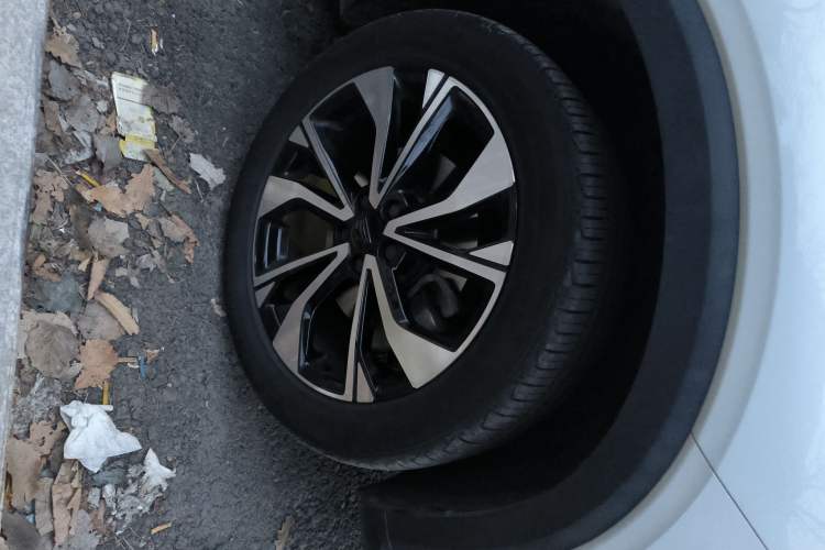 Used Geely Auto Monjaro S 2021 2.0TD DCT Two-Wheel Drive Lightning Edition Right Front Wheel Hub