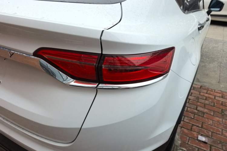 Used Geely Auto Monjaro S 2021 2.0TD DCT Two-Wheel Drive Lightning Edition Right Rear Taillight