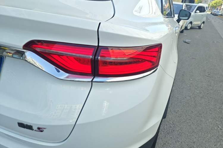 Used Geely Auto Monjaro S 2021 2.0TD DCT Two-Wheel Drive Lightning Edition Right Rear Taillight