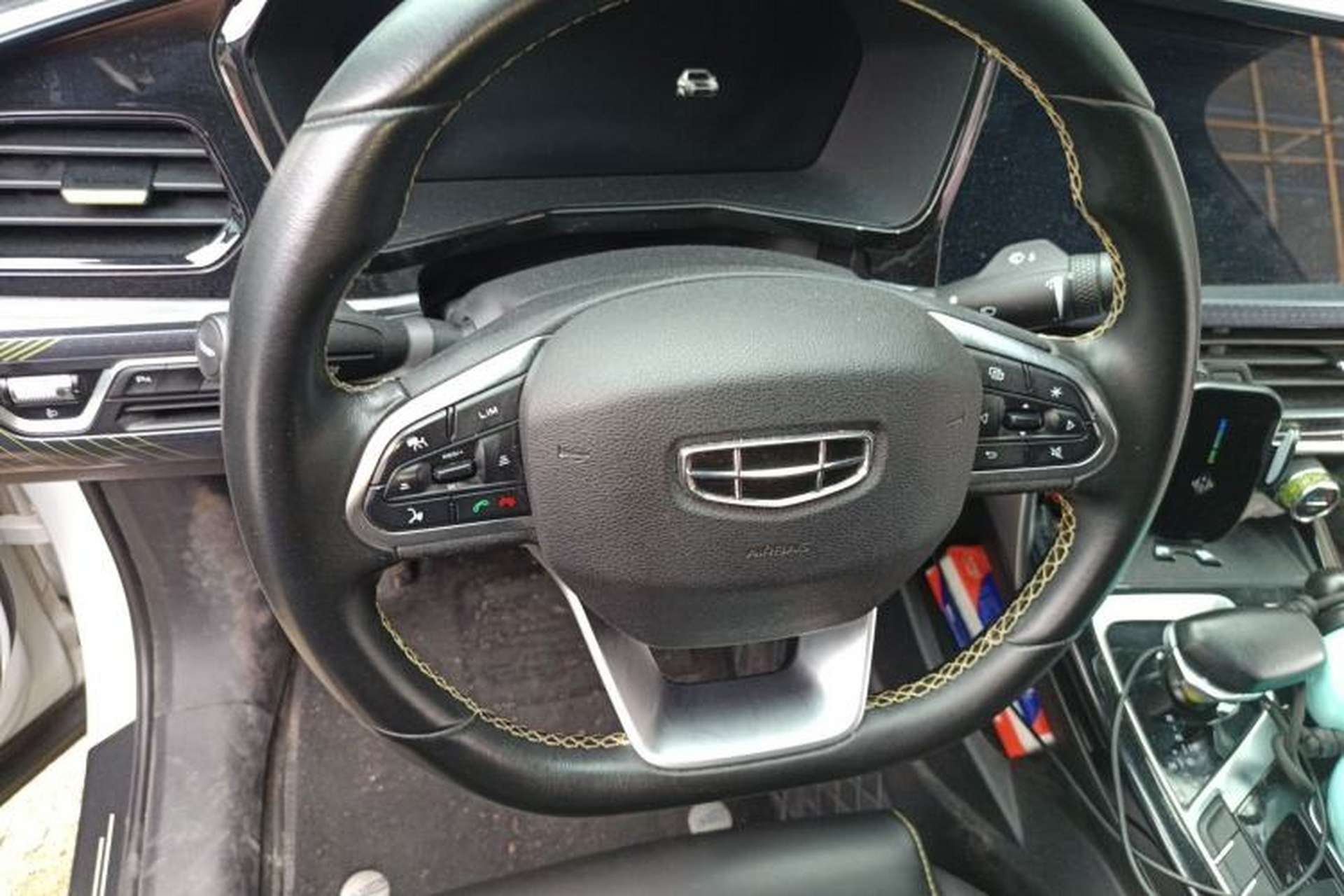 Used Geely Auto Monjaro S 2021 2.0TD Automatic Two-Wheel Drive Lightning Edition Steering Wheel