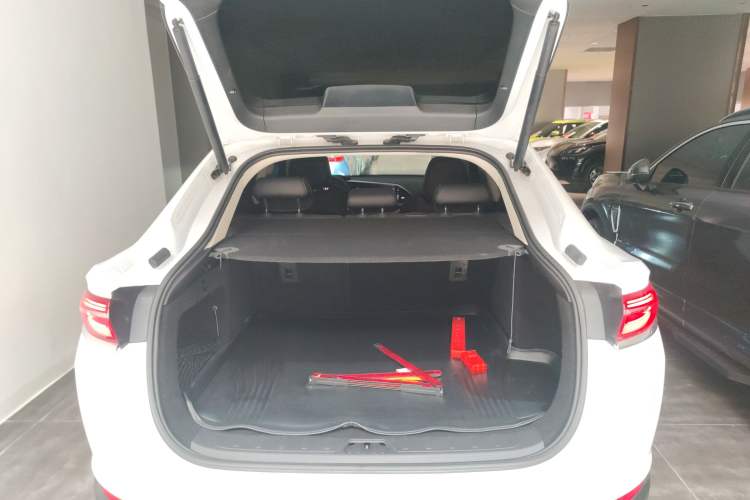 Used Geely Auto Monjaro S 2021 2.0TD DCT Two-Wheel Drive Lightning Edition Trunk