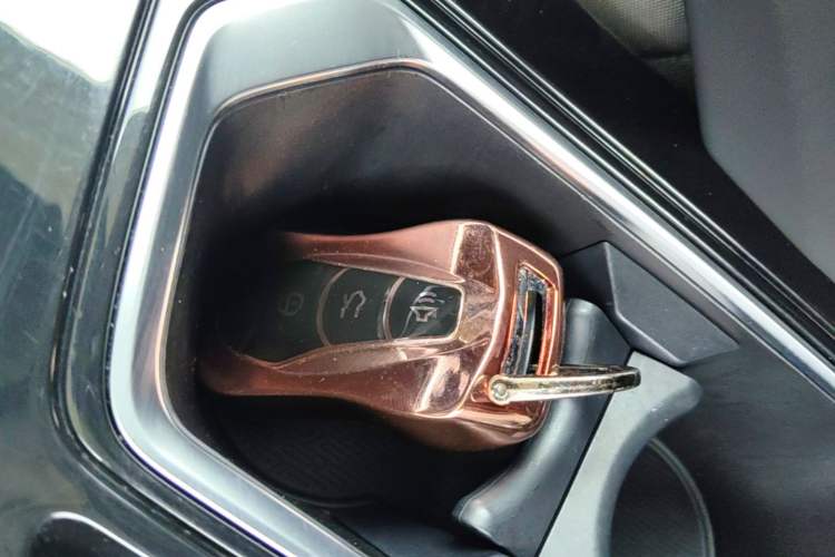 Used Geely Auto Monjaro S 2021 2.0TD DCT Two-Wheel Drive Lightning Edition Vehicle Key