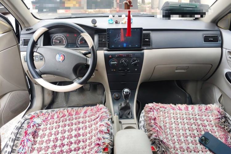 Used Geely Auto Ocean 2010 1.5L Manual Base Version Center Console