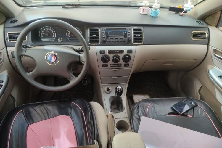 Used Geely Auto Ocean 2011 New Edition 1.5L Manual Base Model Center Console