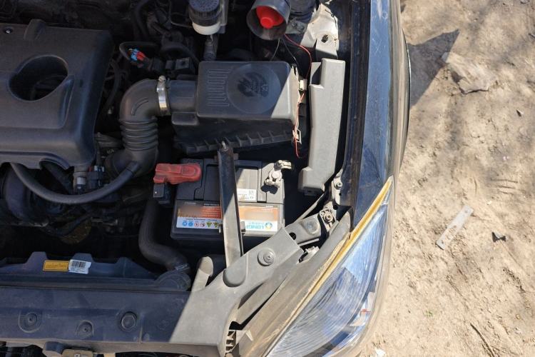 Used Geely Auto Ocean 2011 New Edition 1.5L Manual Comfort Model Engine Bay Left
