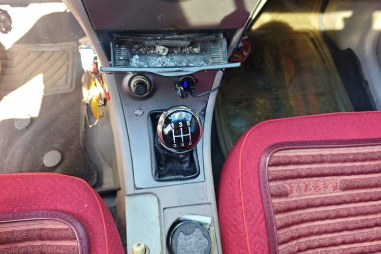 Used Geely Auto Ocean 2011 New Edition 1.5L Manual Comfort Model Gear Lever