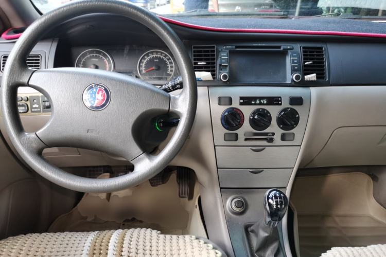 Used Geely Auto Ocean 2011 New Edition 1.5L Manual Base Model Center Console