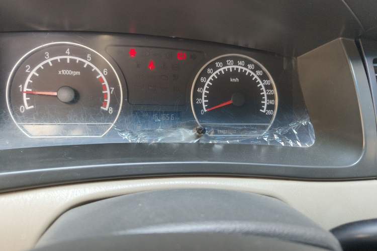 Used Geely Auto Ocean 2011 New Edition 1.5L Manual Comfort Model Odometer Close Up