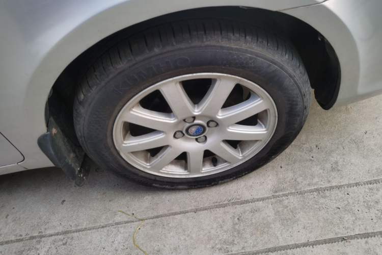 Used Geely Auto Ocean 2011 New Edition 1.5L Manual Value-Extra Model Right Front Wheel Hub