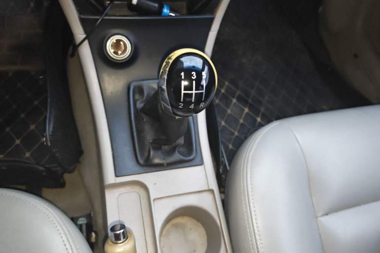 Used Geely Auto Ocean 2011 New Edition 1.5L Manual Value-Extra Model Gear Lever