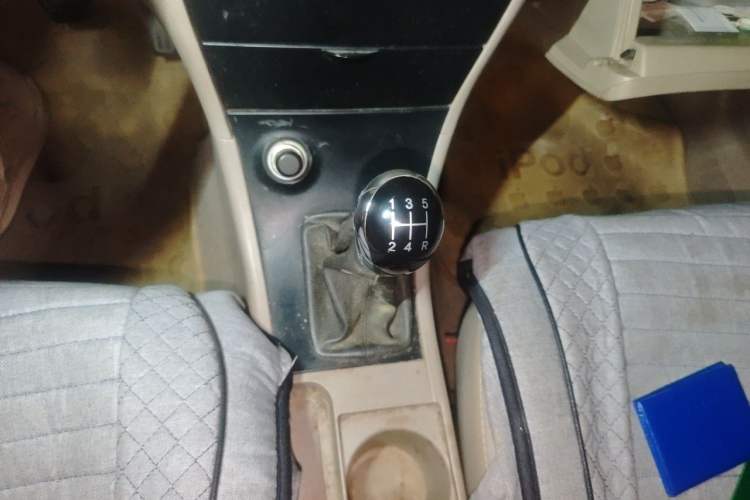 Used Geely Auto Ocean 2011 New Edition 1.5L Manual Value-Extra Model Gear Lever