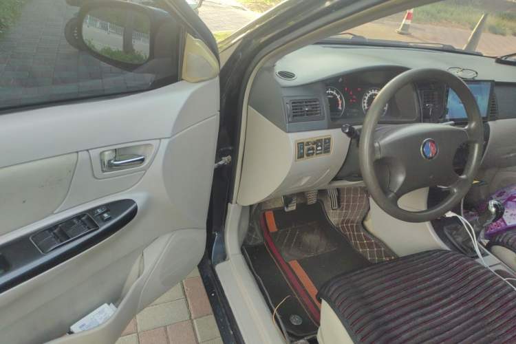 Used Geely Auto Ocean 2012 Energy-Saving Edition 1.5L Manual SuperDelight Model Driver Seat