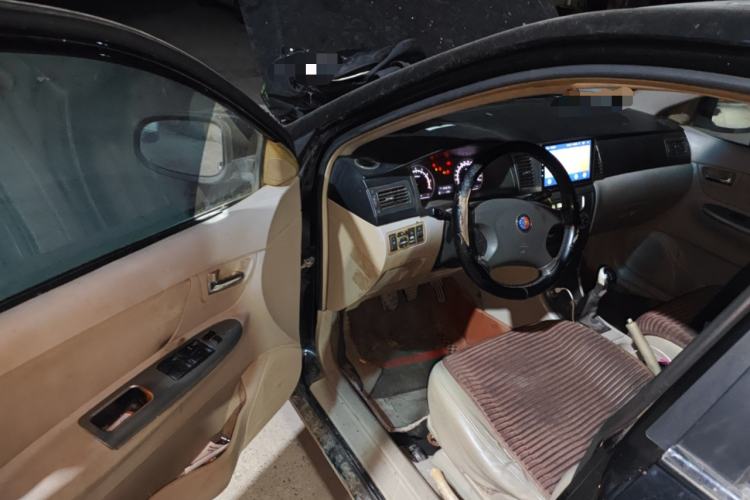 Used Geely Auto Ocean 2012 Energy-Saving Edition 1.5L Manual SuperDelight Model Driver Seat