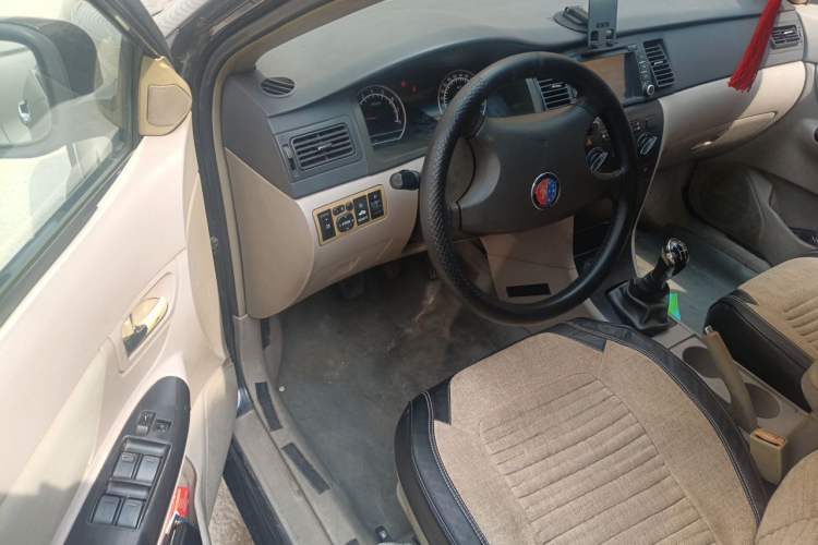 Used Geely Auto Ocean 2012 Energy-Saving Edition 1.5L Manual Value-Added Model Driver Seat