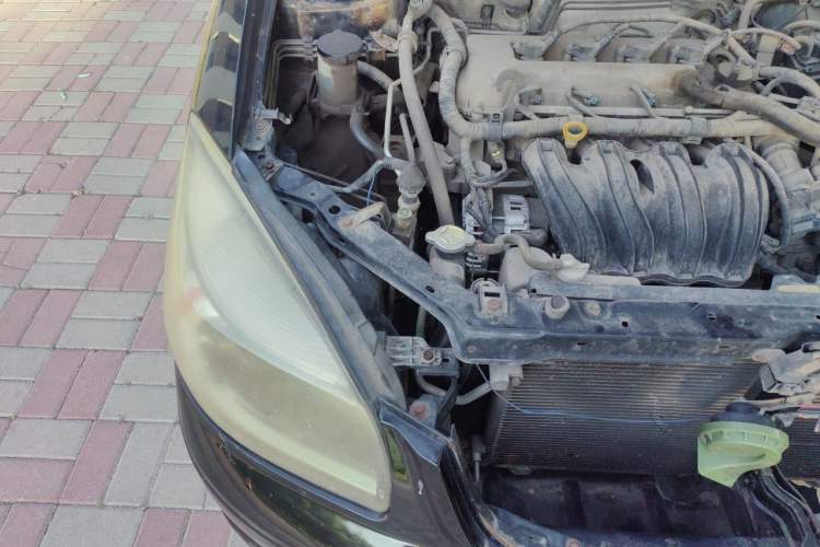 Used Geely Auto Ocean 2012 Energy-Saving Edition 1.5L Manual SuperDelight Model Engine Bay Right