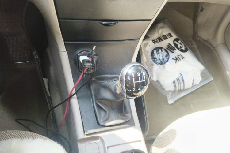 Used Geely Auto Ocean 2012 Energy-Saving Edition 1.5L Manual SuperDelight Model Gear Lever