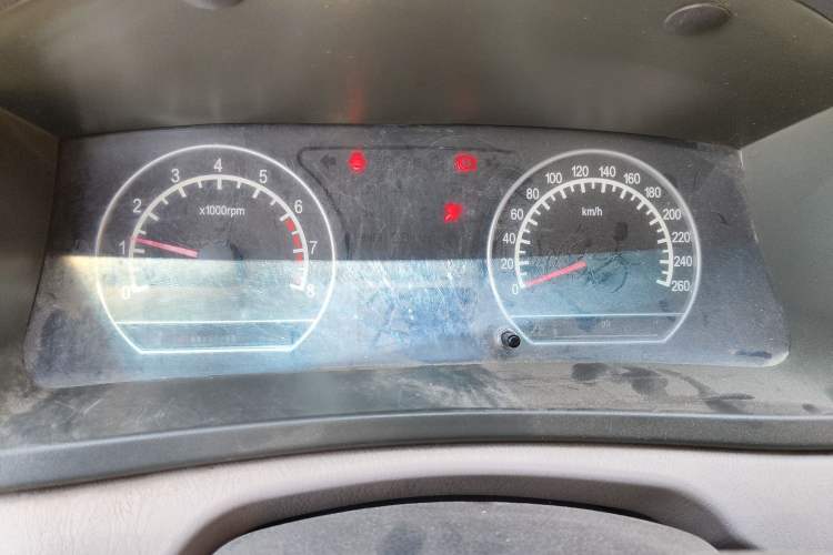 Used Geely Auto Ocean 2012 Energy-Saving Edition 1.5L Manual Luxury Model Instrument Cluster