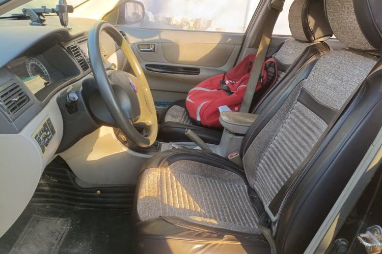 Used Geely Auto Ocean 2012 Energy-Saving Edition 1.5L Manual SuperDelight Model Left Front Seat