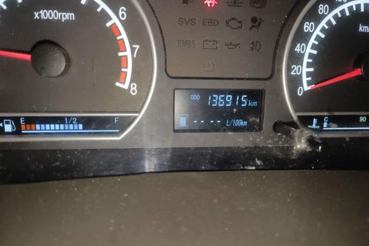 Used Geely Auto Ocean 2012 Energy-Saving Model 1.5L Manual Entry-Level Trim Odometer Close Up