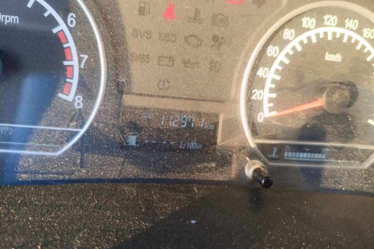 Used Geely Auto Ocean 2012 Energy-Saving Edition 1.5L Manual SuperDelight Model Odometer Close Up