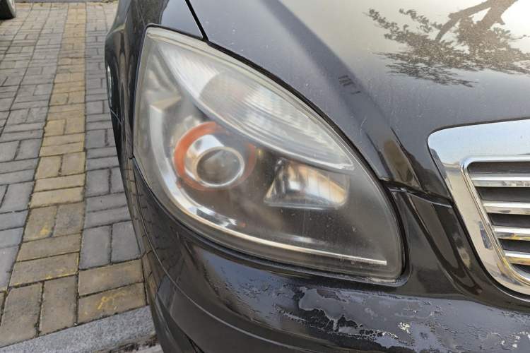 Used Geely Auto Ocean 2012 Energy-Saving Edition 1.5L Manual SuperDelight Model Right Front Headlight