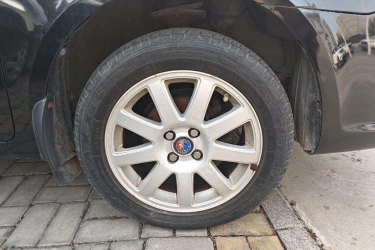 Used Geely Auto Ocean 2012 Energy-Saving Edition 1.5L Manual SuperDelight Model Right Front Wheel Hub