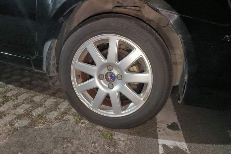 Used Geely Auto Ocean 2012 Energy-Saving Model 1.5L Manual Entry-Level Trim Right Front Wheel Hub