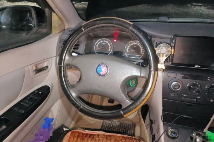 Used Geely Auto Ocean 2012 Energy-Saving Model 1.5L Manual Entry-Level Trim Steering Wheel