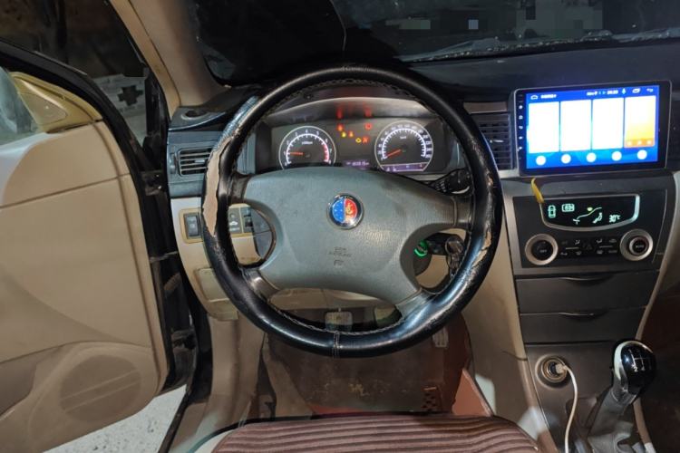 Used Geely Auto Ocean 2012 Energy-Saving Edition 1.5L Manual SuperDelight Model Steering Wheel