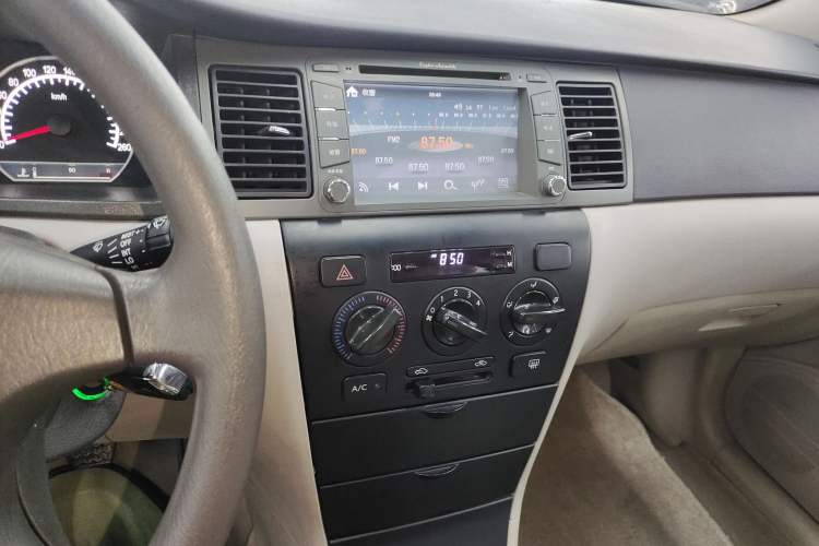 Used Geely Auto Ocean 2012 Energy-Saving Edition 1.5L Manual SuperDelight Model Audio And AC Panel